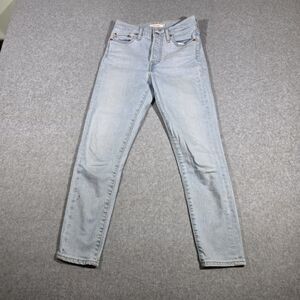 Levi's Premium Wedgie Skinny Jeans Size 26 Light Wash FACTORY ERROR Upside Down